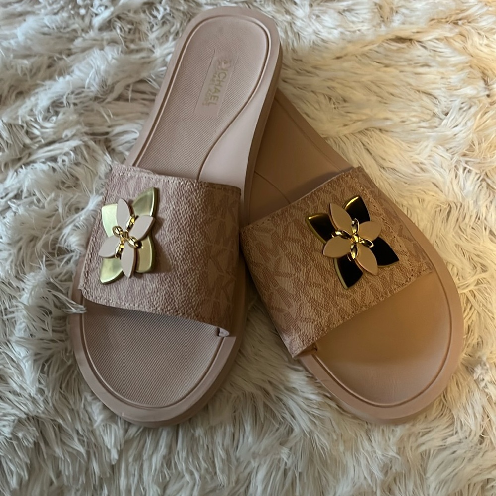 Michael Kors flip flops